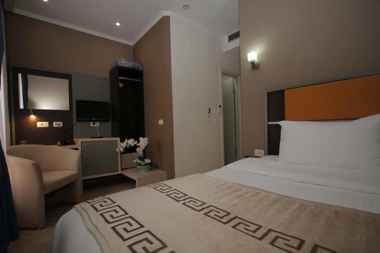 Capital Bruci 3*